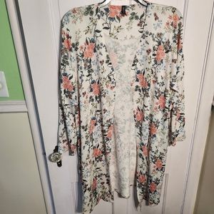Massini Floral Cardigan size 2X